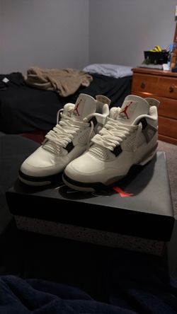 Jordan 4 White Cement