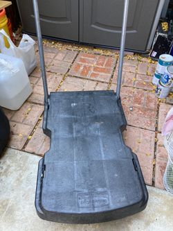 Rubbermaid Commercial Cart