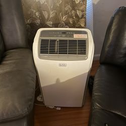 Black And Decker Ac/heater And Dehumidifier 