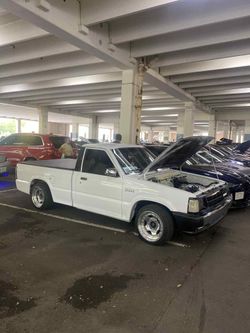 1987 Mazda B-Series Pickup