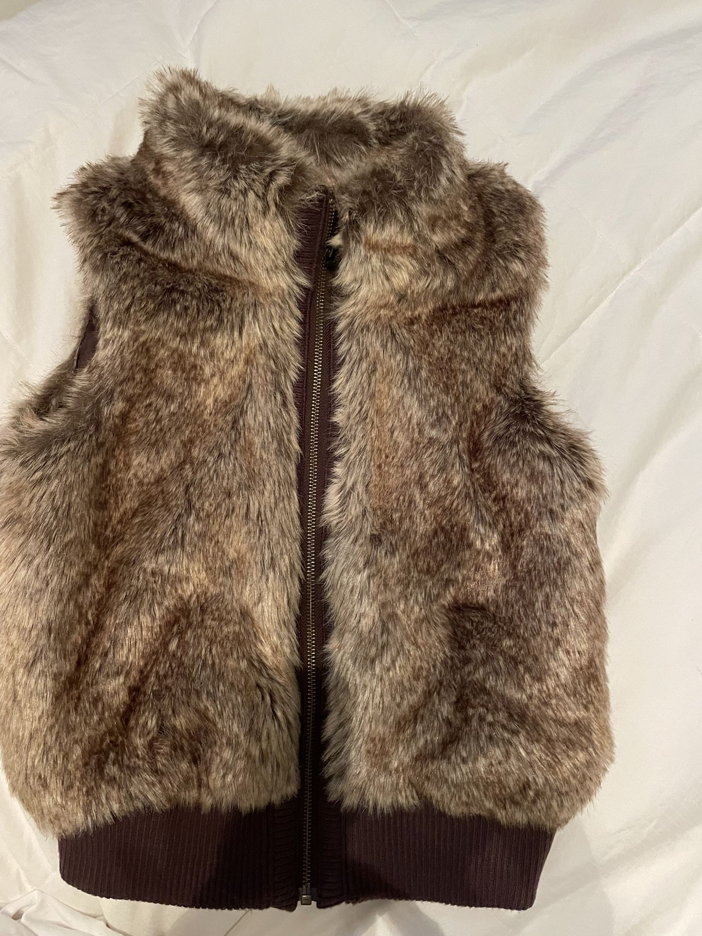 NWOT girls Size 10/12 Fur Vest