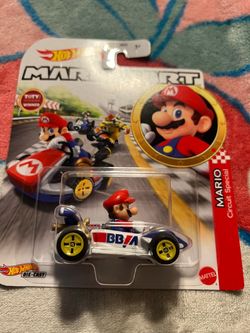 Hot Wheels Mario Kart Mario Circuit Special Die-Cast