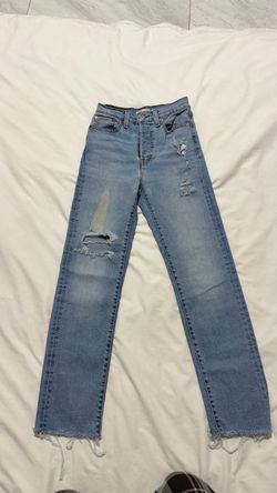 Womens levis