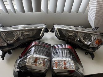 4Runner Headlight / Break lights 2019