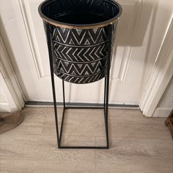 Stand/ Pot