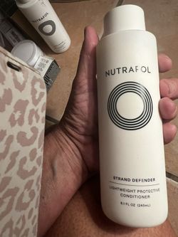 Nutrafol Shania & Conditioner