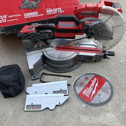 Milwaukee M18 FUEL 18V 10 in. Lithium-Ion Brushless Cordless Dual Bevel Sliding Compound Miter Saw (Tool Only)