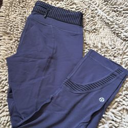 lululemon size 4