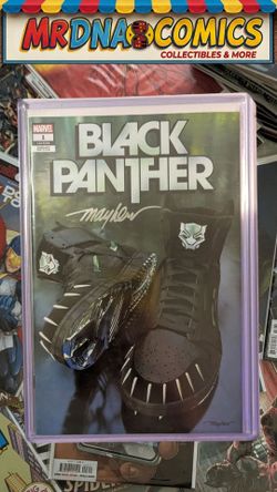 Black Panther #1 signed Mike Mayhew Sneakerhead Variant