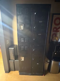 Black Metal Double-Tier Lockers