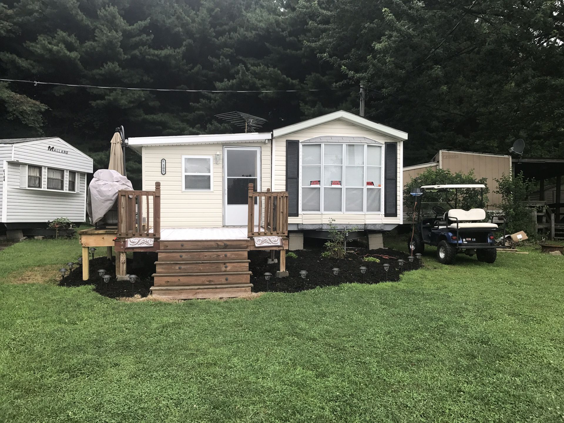 Park model trailer - Moraine Camplands
