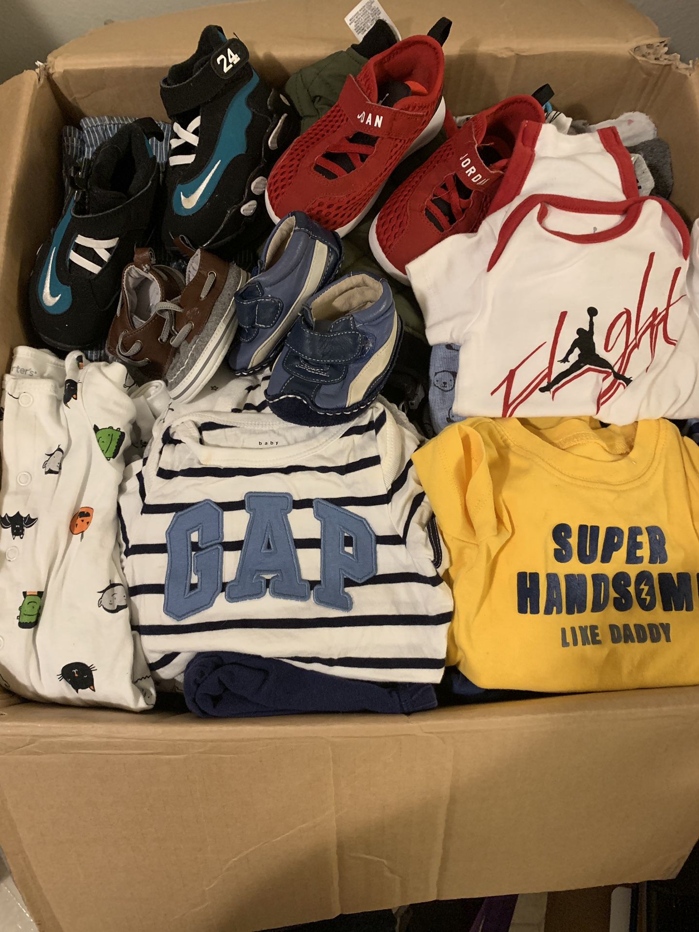 Boy 0-3 &3-6 month clothes and some shoes