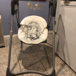 Graco Baby Swing 