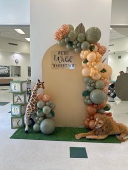 Balloon garland