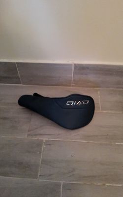 Qi4D Headcover