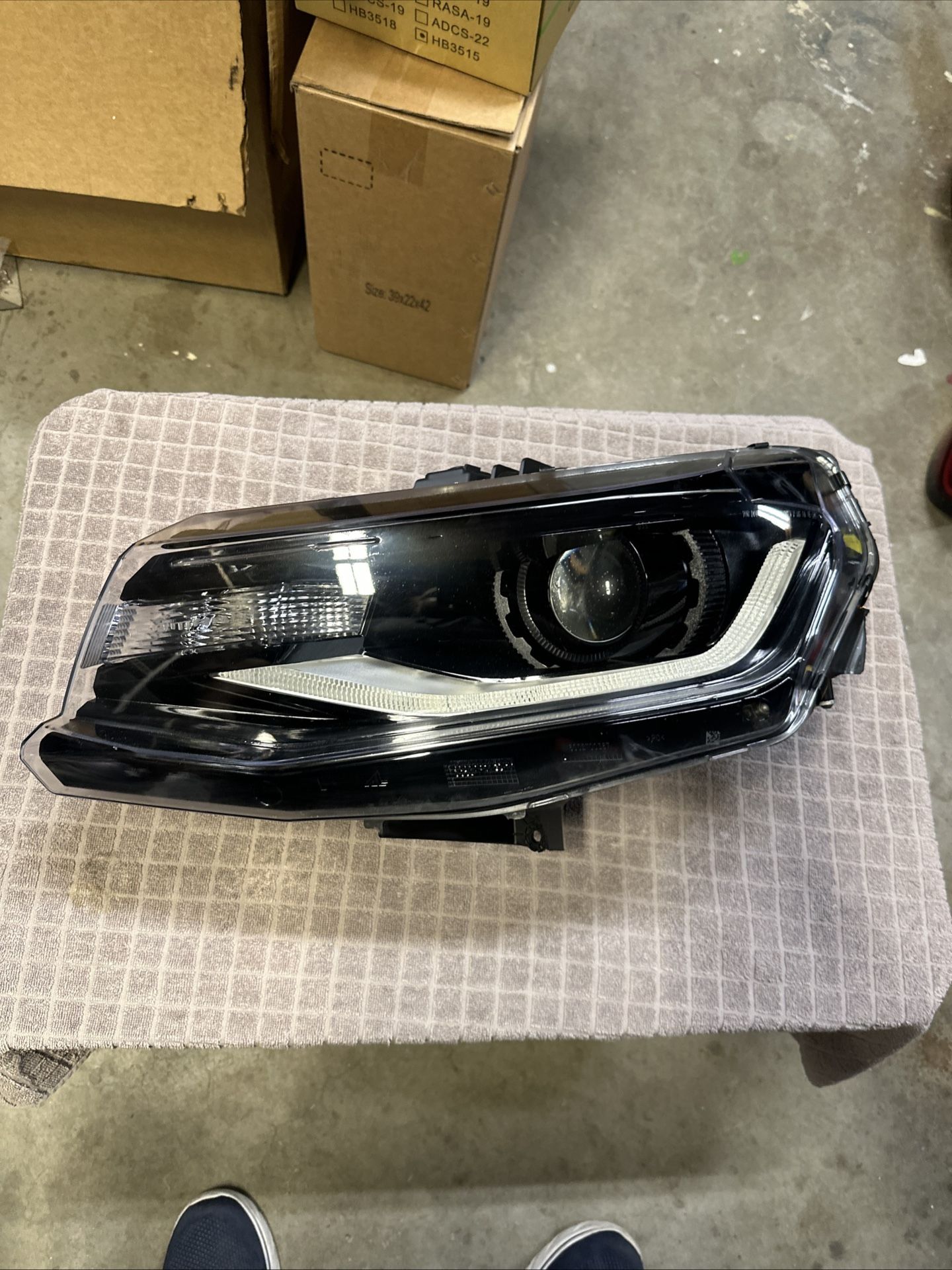 2016-2018 Chevrolet Camaro ZL1 Left Driver Xenon HID Headlight OEM 16 17 18