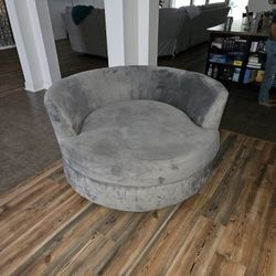 Plush Soft Seating Furniture 