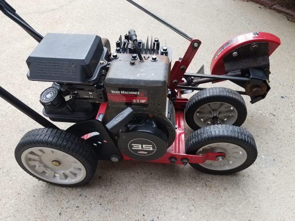 MTD Yard machine 3.5 HP edger