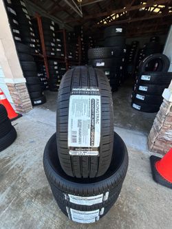 215/55ZR17 RoyalBlack RacingTrac Tires – FREE Installation & Balancing  215/55/17