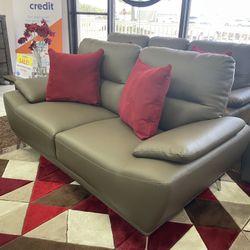 SOFA AND LOVESEAT! $499! THIS COLOR ONLY! WE WILL SELL OUT! LIMITED BLOWOUT SALE. 