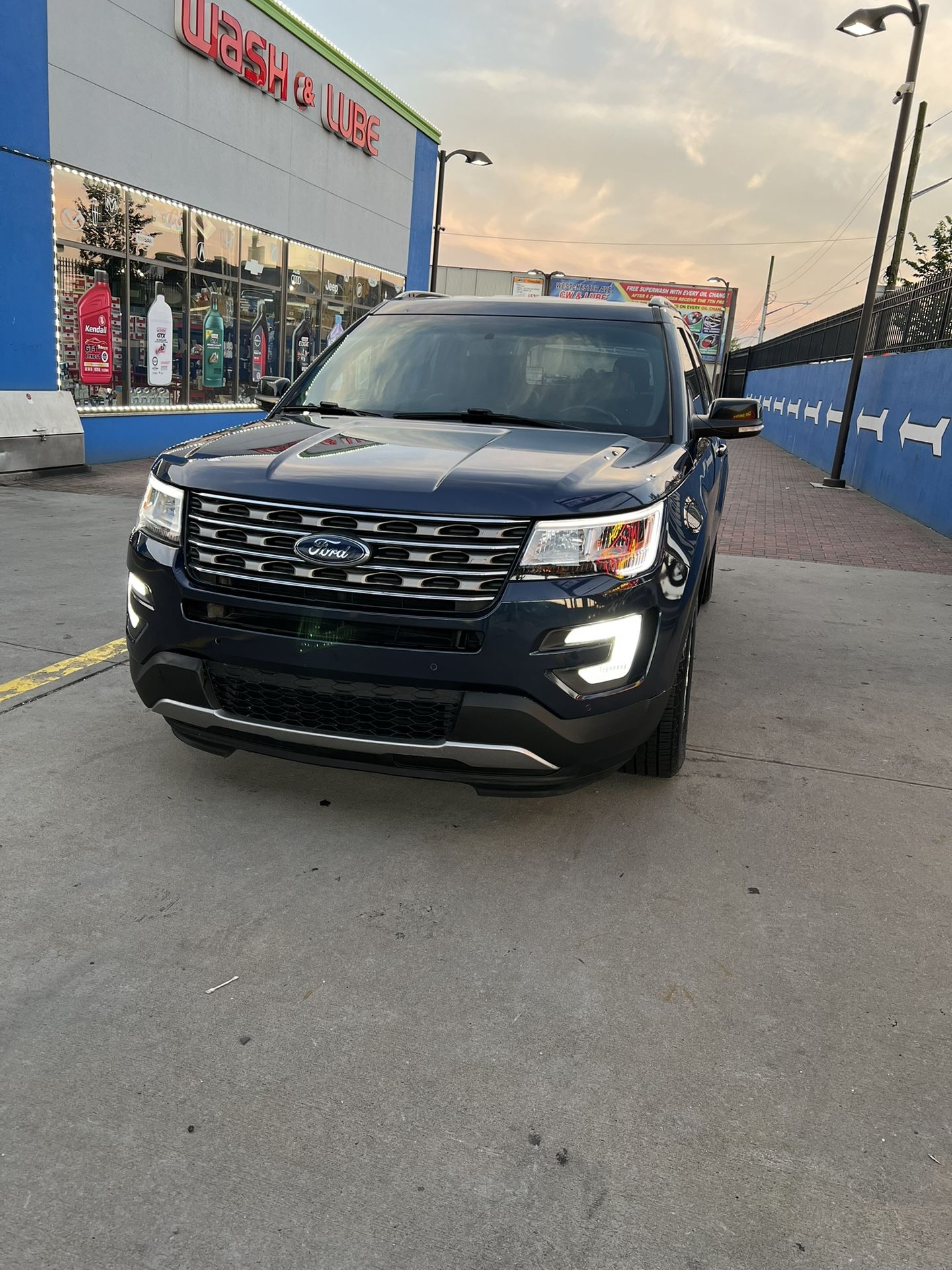 2016 Ford Explorer