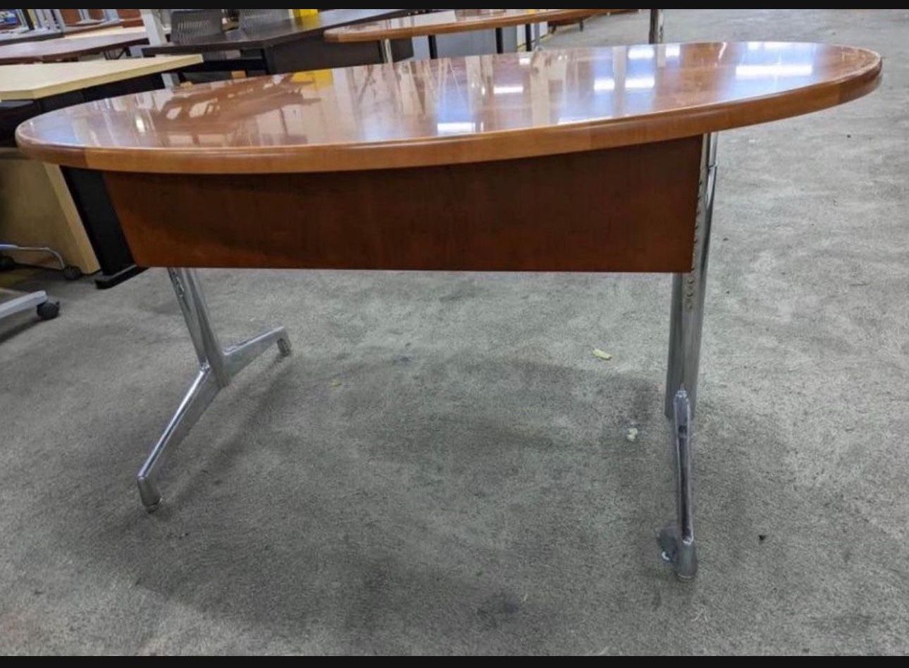 Gunlocke Solid Wood Office Desks Conference Tables  Adjustable Height Training Classrooms Tables 