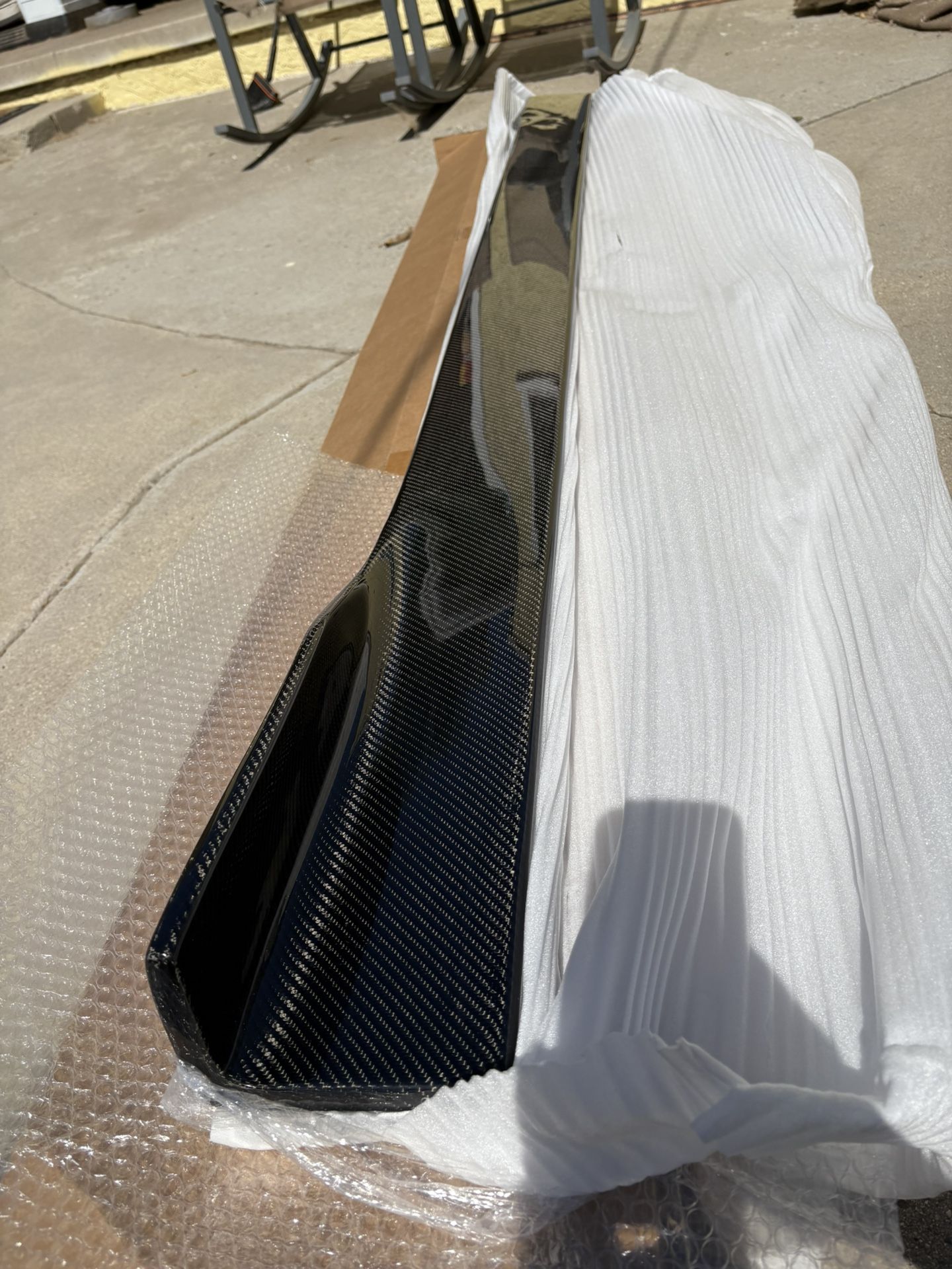 Q60 Carbon Fiber Side skirts