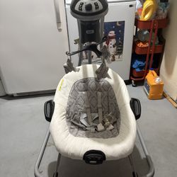 GRACO baby swing