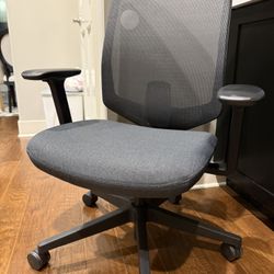 Herman Miller Verus