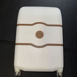 Delsey Medium Size Suitcase 