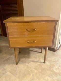 Mid century 2 drawer night stand