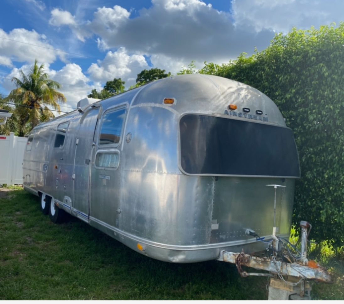 1973 Sawburn Airstream