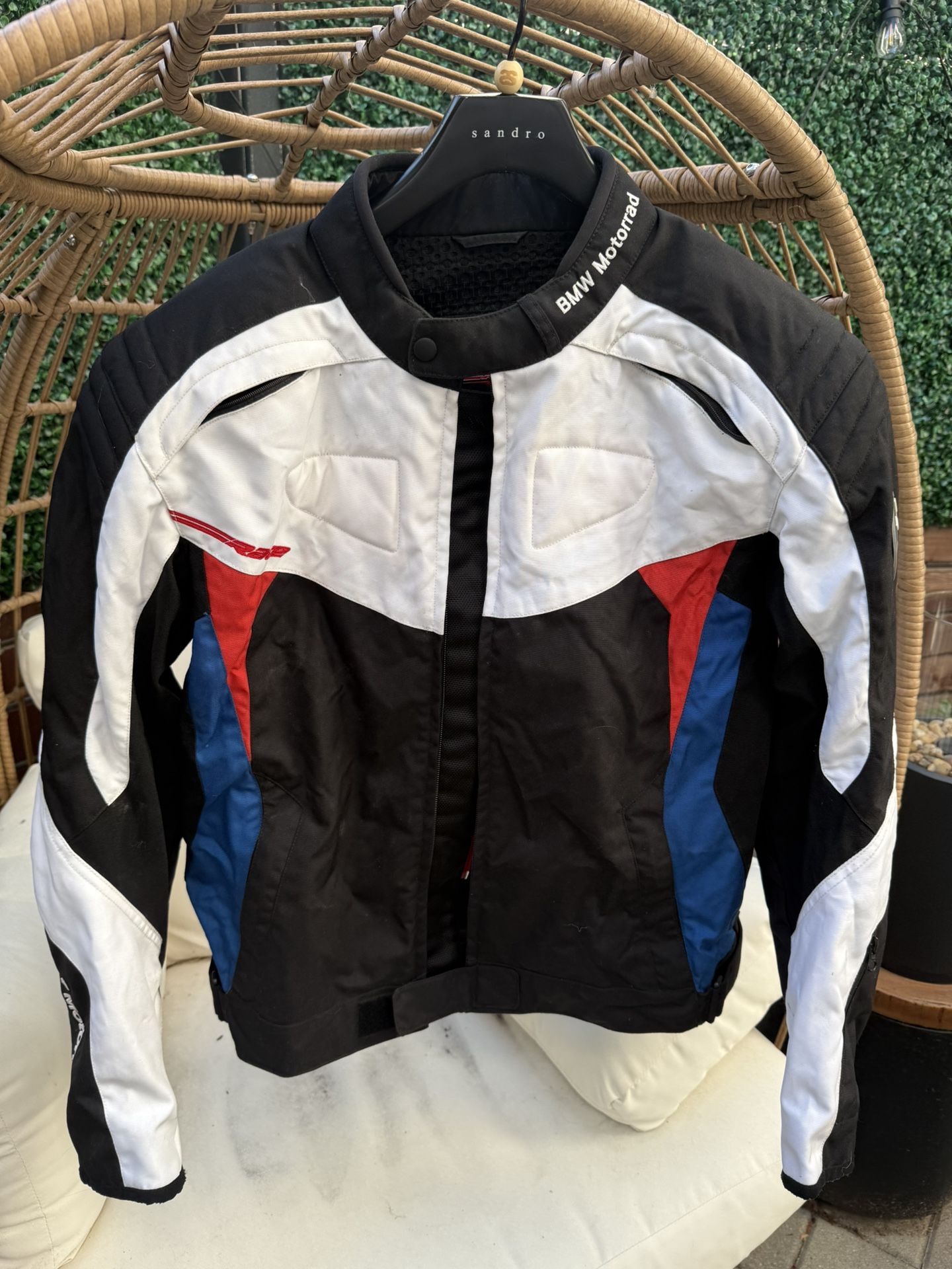 Like new BMW Motorcycle jacket Size XL Fits Like A Large