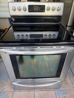 Kitchen aid Stove/Range 5 burners 3 months warranty delivery and installation available