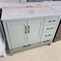 42 in Single Sink Bath Vanity in Sage Green with Marble Top in White  $649 