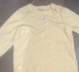 Women’s cream sweater
