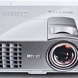 BenQ W1100 Projector