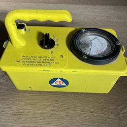 Victoreen (Cold War) CDV-715 Civil Defense Radiological Survey Meter.