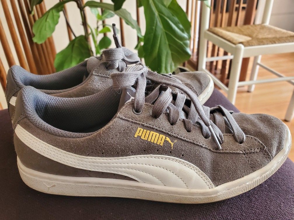 Puma Casual Tennis Shoes Sz 7