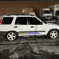 2000 Honda CR-v $4200