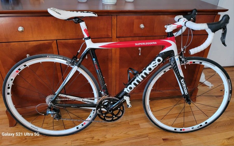 54 Ct Carbon Fiber Tommaso Superleggera
Road Bike 