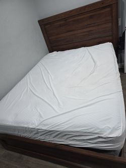 Brand new mattress & box spring queen size
