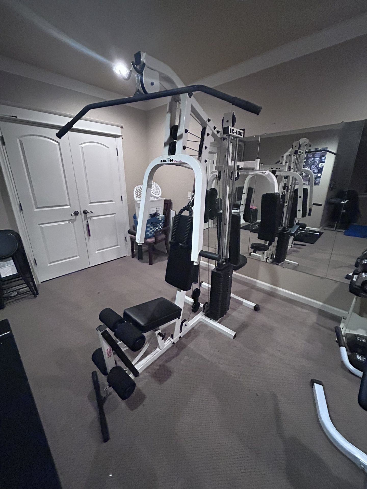 Iron Classic universal full body machine