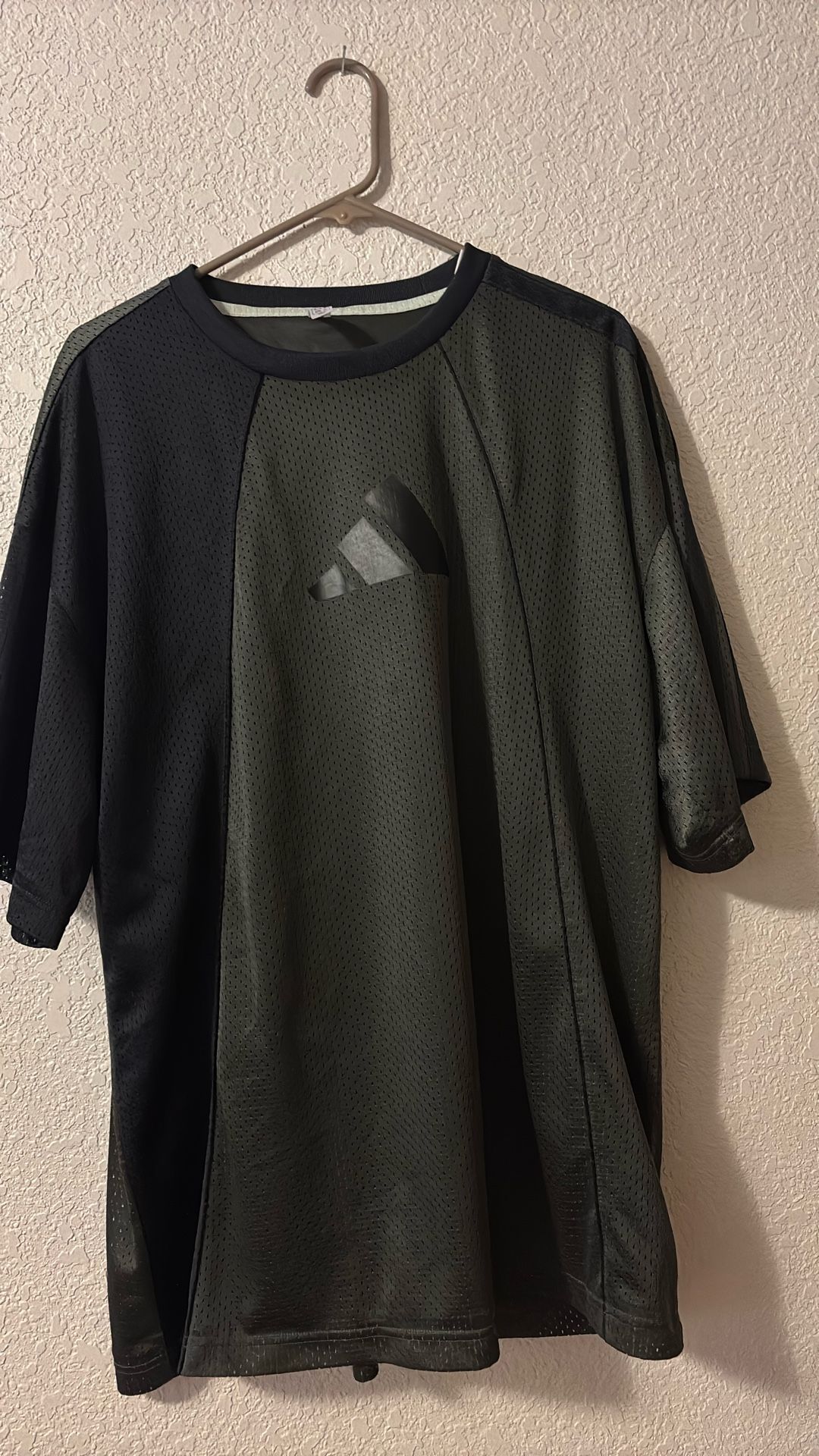 Adidas Men’s Size 2XL