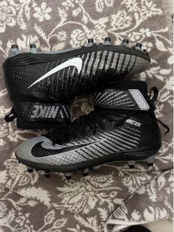 Football cleats