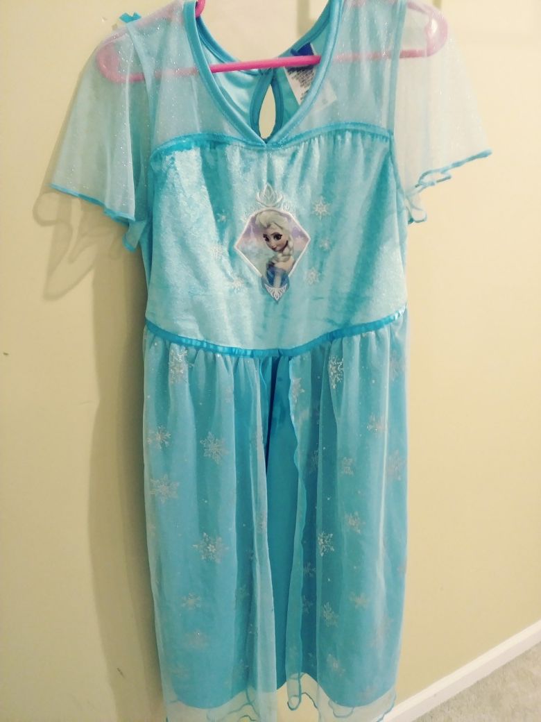 Frozen costume(girl size 7)