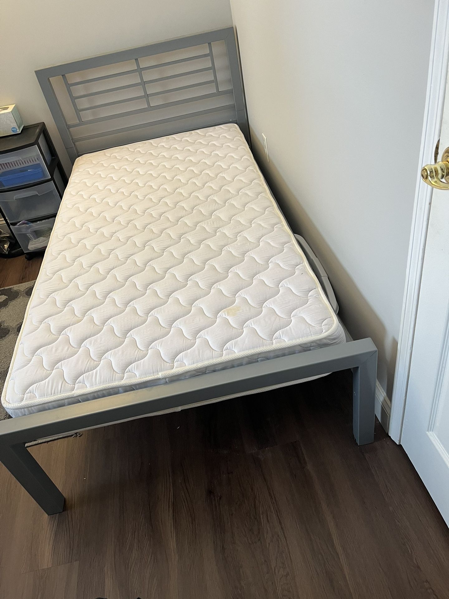 Tween Bed With Mattress