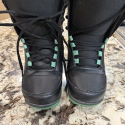 Element Snowboarding Boots size 6