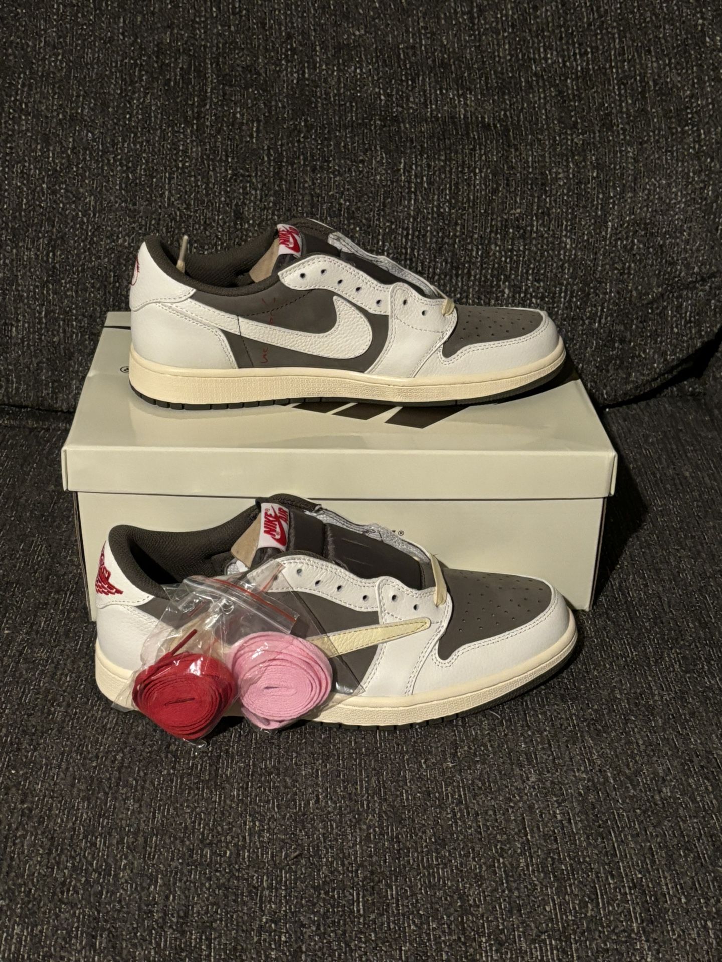 Travis Scott Jordan 1 Reverse Mocha Men Size 10.5
