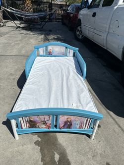 Frozen Toddler Bed